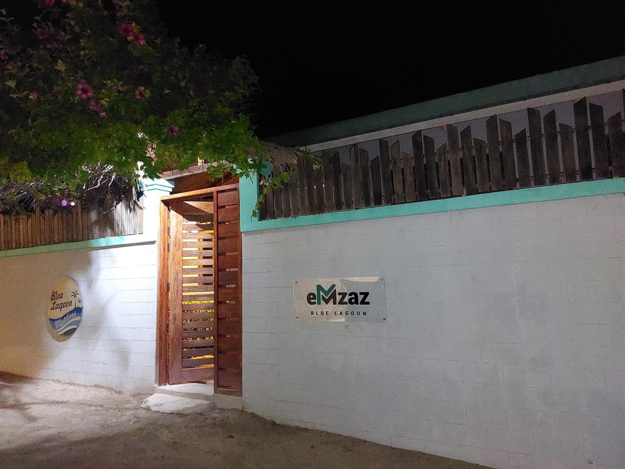 Emzaz Blue Lagoon Ugoofaaru Bagian luar foto