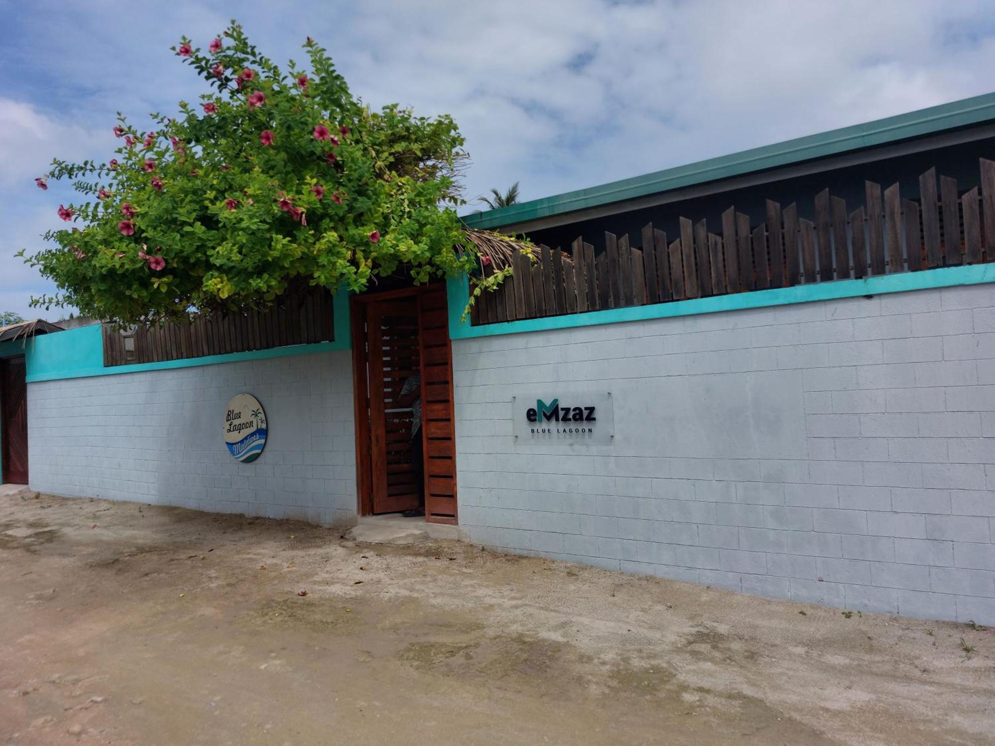 Emzaz Blue Lagoon Ugoofaaru Bagian luar foto
