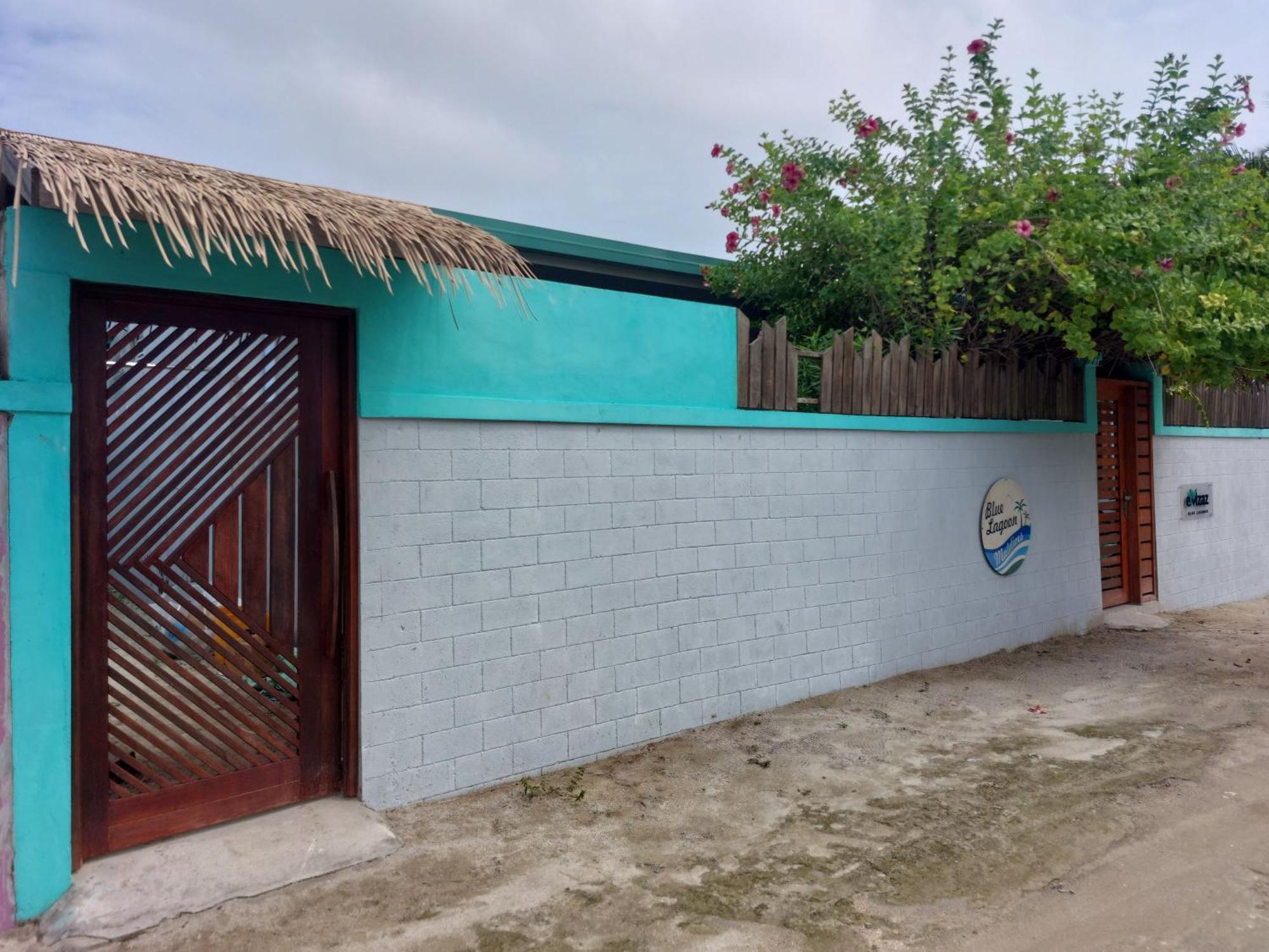 Emzaz Blue Lagoon Ugoofaaru Bagian luar foto
